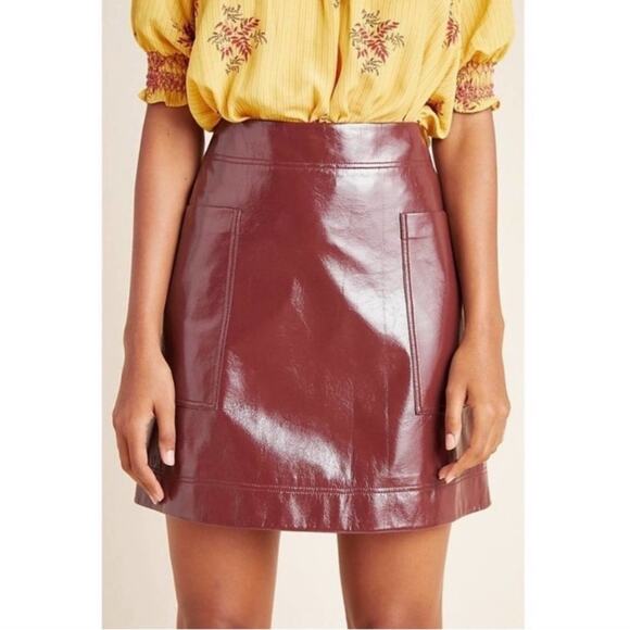 Maeve Anthropologie Faux Leather Vinyl Look Wine Burgundy Mini Skirt NWOT size 6 - Picture 1 of 10